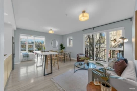 207 111 E 3rd Street, North Vancouver, BC