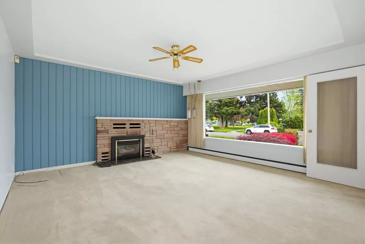 Family Room Photo of 9633 Woodbine Street, Chilliwack, BC
