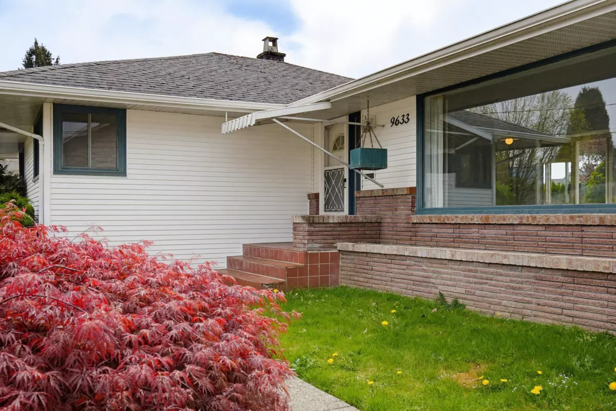 Living Room Photo of 9633 Woodbine Street, Chilliwack, BC