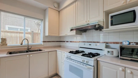 Guest Bathroom Photo of 10 8060 St. Albans Road, Richmond, BC