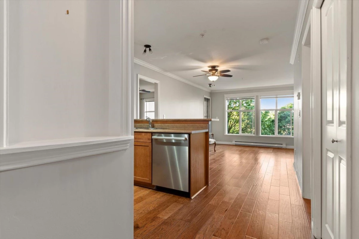 Living Room Photo of 305 45645 Knight Road, Chilliwack, BC
