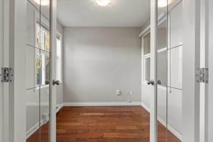 Breakfast Nook Photo of 305 45645 Knight Road, Chilliwack, BC