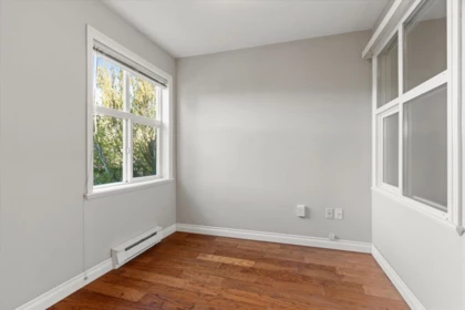 Primary Bedroom Photo of 305 45645 Knight Road, Chilliwack, BC