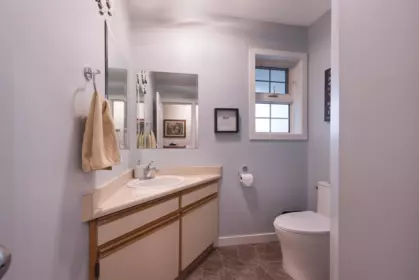 Guest Bathroom Photo of 52394 Yale Road, Rosedale, BC