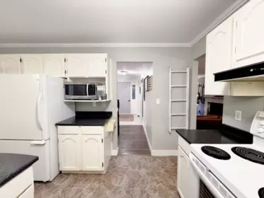 Walk-In Closet Photo of 52394 Yale Road, Rosedale, BC