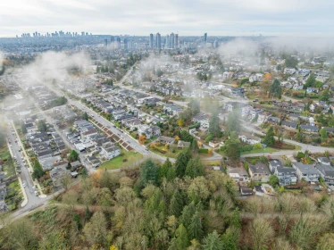 Backyard Photo of 211 N Warwick Avenue, Burnaby, BC