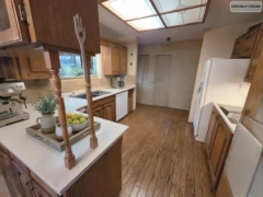 211 N Warwick Avenue, Burnaby, BC