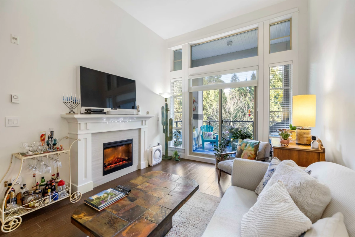 Family Room Photo of 308 15185 36 Avenue, Surrey, BC