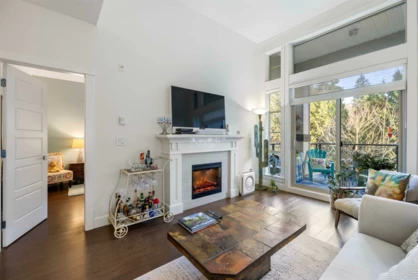 Kitchen Island Photo of 308 15185 36 Avenue, Surrey, BC