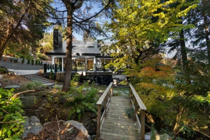 Fitness Center Photo Near 1110 Hillside Road, West Vancouver, BC