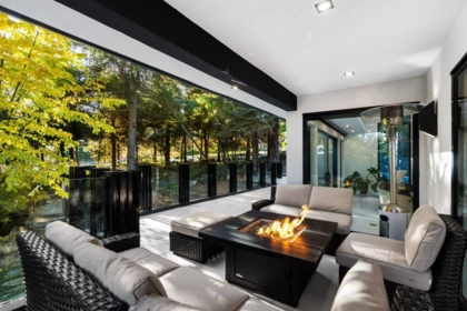 Hot Tub / Spa Photo of 1110 Hillside Road, West Vancouver, BC
