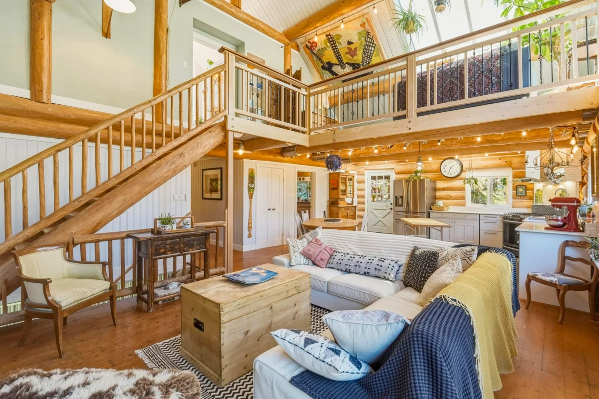 Family Room Photo of 1253 Adams Road, Bowen Island, BC