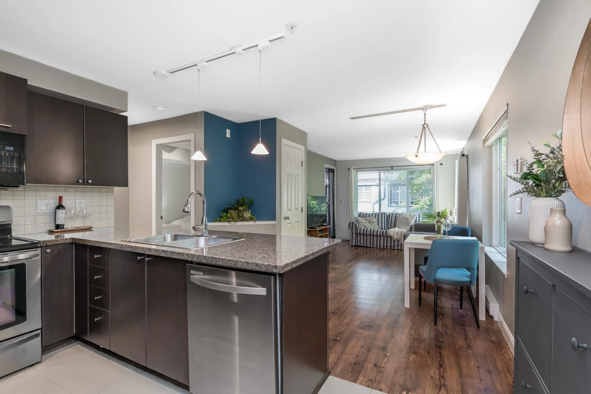 Dining Area Photo of 107 5454 198 Street, Langley, BC