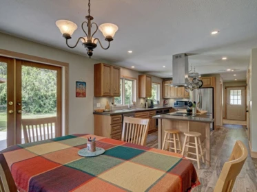 Kitchen Island Photo of 1317 Lockyer Road, Roberts Creek, BC