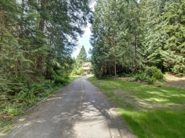 Outdoor Kitchen Photo of 1317 Lockyer Road, Roberts Creek, BC