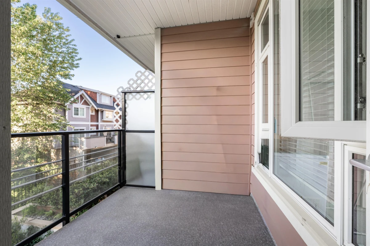 Living Room Photo of 206 6611 Eckersley Road, Richmond, BC