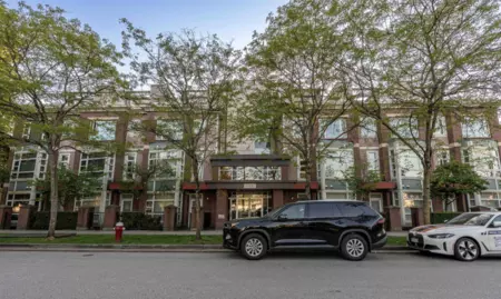 206 6611 Eckersley Road, Richmond, BC, Richmond — Apartment/Condo for sale