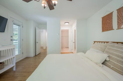 Hallway Photo of 62 4001 Old Clayburn Road, Abbotsford, BC