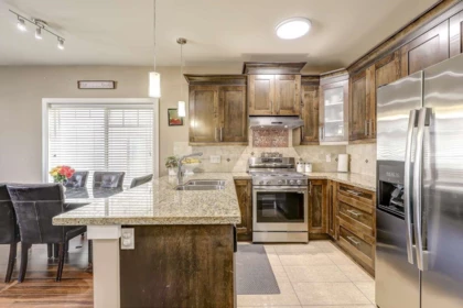Kitchen Island Photo of 13987 64 Avenue, Surrey, BC
