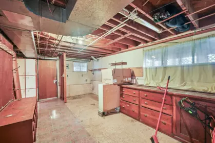 Basement Recreation Room Photo of 19150 61a Avenue, Surrey, BC