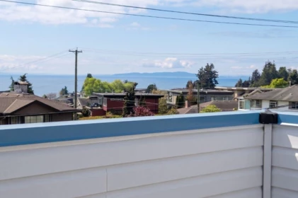 Outdoor Deck Photo of 15627 Buena Vista Avenue, White Rock, BC