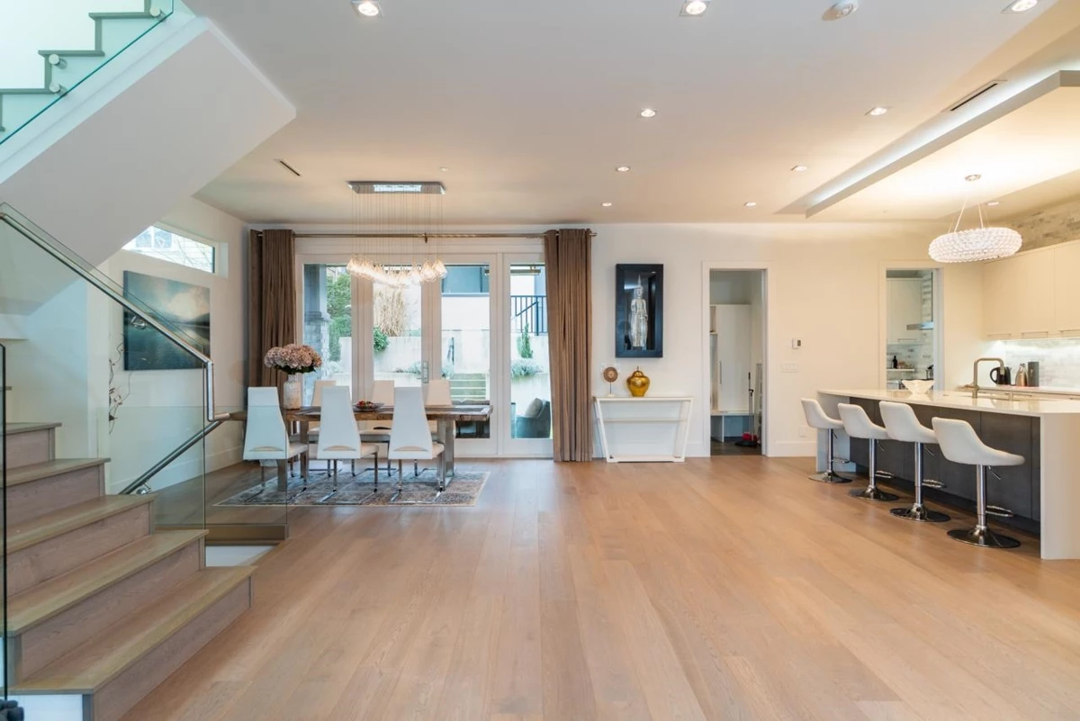 Dining Area Photo of 1465 Jefferson Avenue, West Vancouver, BC