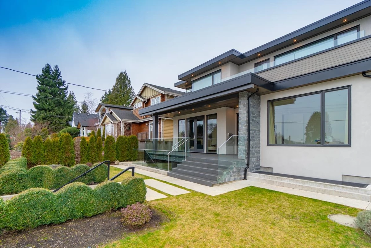 Exterior Rear Photo of 1465 Jefferson Avenue, West Vancouver, BC