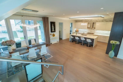 Hot Tub / Spa Photo of 1465 Jefferson Avenue, West Vancouver, BC