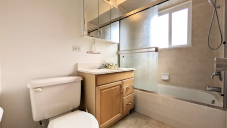 Guest Bathroom Photo of 454 Wilson Street, New Westminster, BC