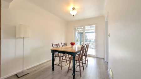 Kitchen Island Photo of 454 Wilson Street, New Westminster, BC
