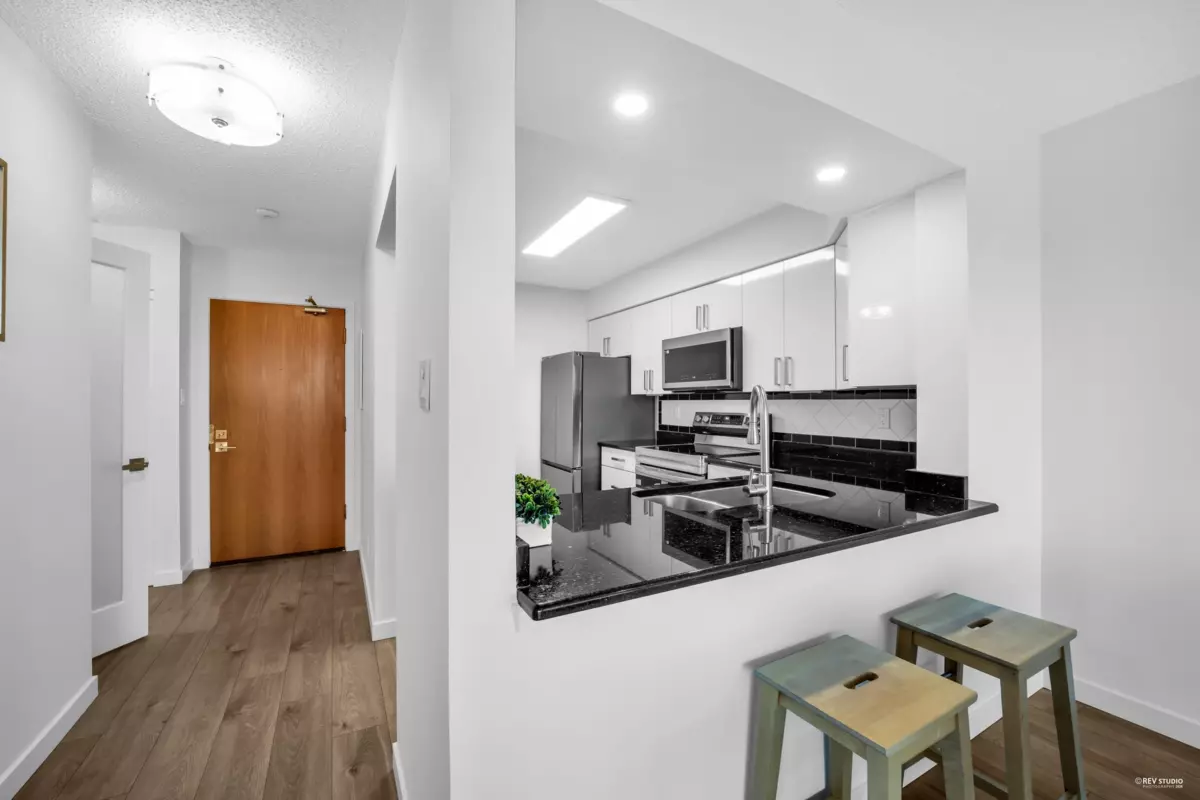 Dining Area Photo of 1904 6055 Nelson Avenue, Burnaby, BC