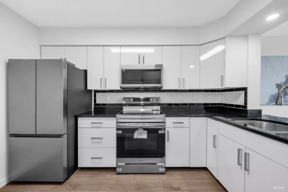 Family Room Photo of 1904 6055 Nelson Avenue, Burnaby, BC