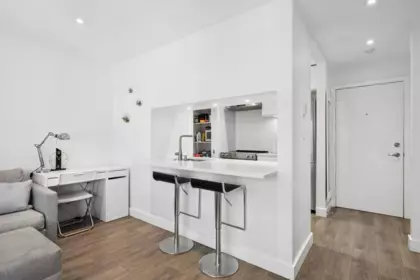 Kitchen Island Photo of 302 555 W 14th Avenue, Vancouver, BC