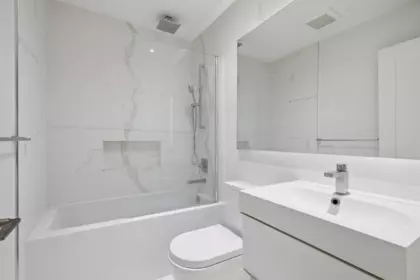 Walk-In Closet Photo of 302 555 W 14th Avenue, Vancouver, BC