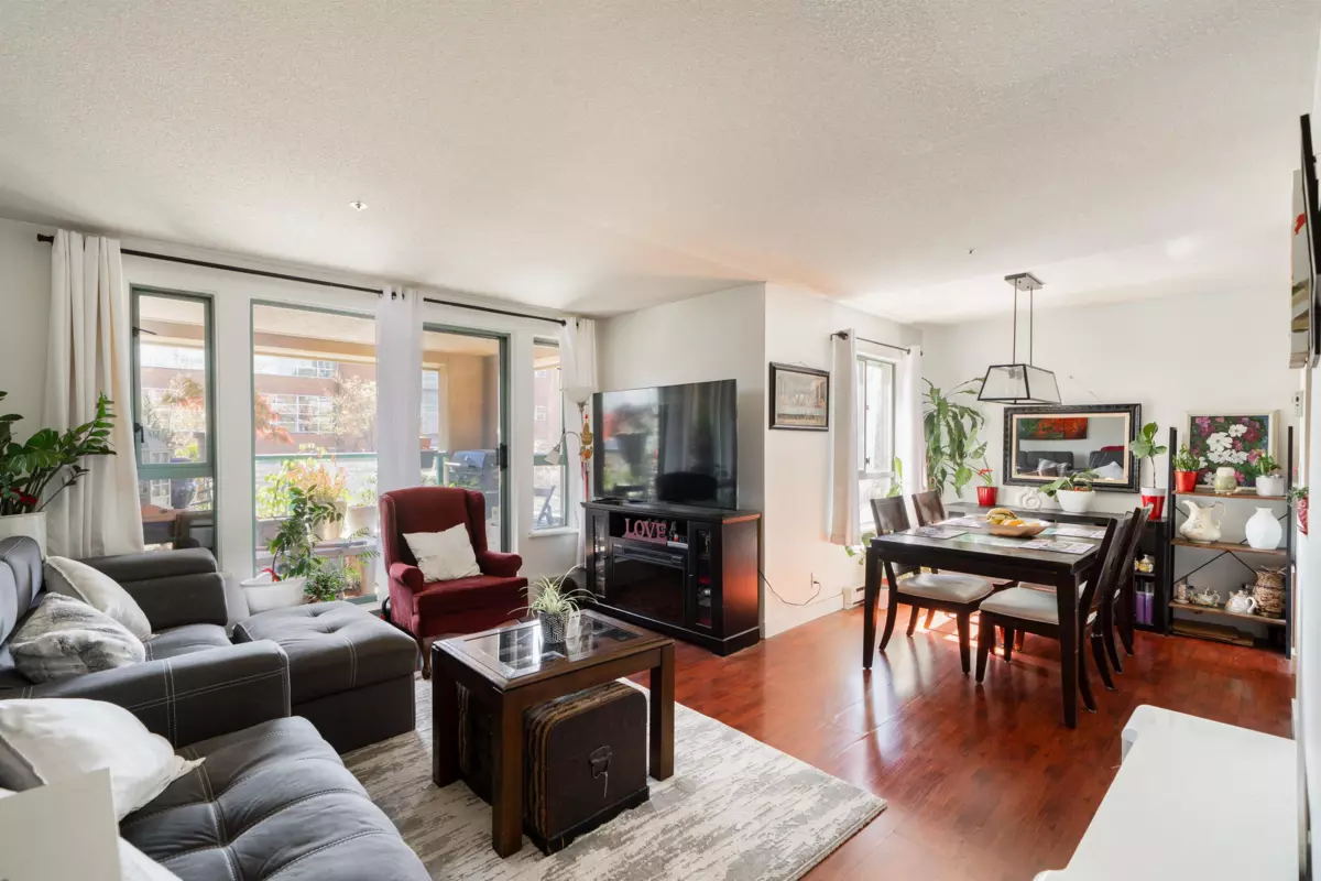 Living Room Photo of 207 223 Mountain Highway, North Vancouver, BC