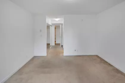 Entry Foyer Photo of 3380 Marquette Crescent, Vancouver, BC