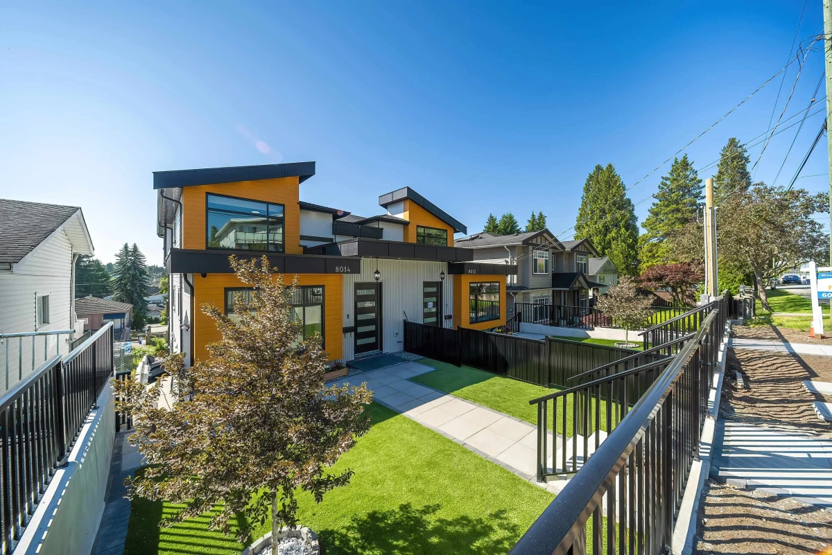 Living Room Photo of 8012 11th Avenue, Burnaby, BC