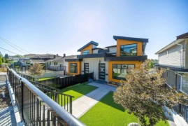8012 11th Avenue, Burnaby, BC