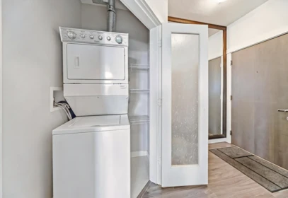 Powder Room Photo of 506 9366 Tomicki Avenue, Richmond, BC