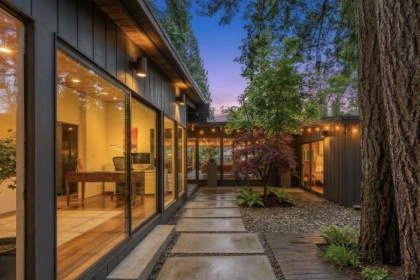 Family Room Photo of 808 Seymour Boulevard, North Vancouver, BC