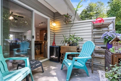 Outdoor Deck Photo of 105 46360 Valleyview Road, Chilliwack, BC