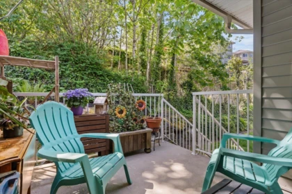 Outdoor Patio Photo of 105 46360 Valleyview Road, Chilliwack, BC