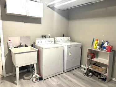 Basement Recreation Room Photo of 16328 96 Avenue, Surrey, BC