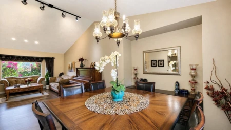 Breakfast Nook Photo of 2961 Walton Avenue, Coquitlam, BC
