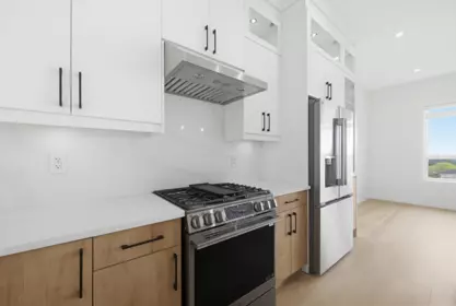 Primary Bathroom Photo of 101 8136 168 Street, Surrey, BC