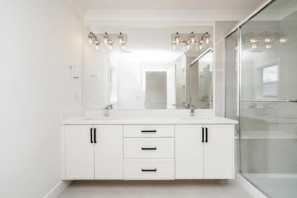 Laundry Room Photo of 101 16613 18a Avenue, Surrey, BC
