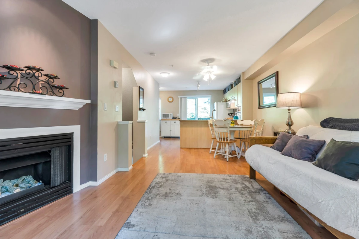 Dining Area Photo of 30 20176 68 Avenue, Langley, BC