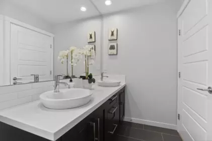 Hallway Photo of 28 20967 76 Avenue, Langley, BC