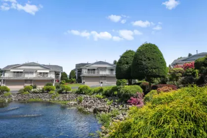 Front Yard Photo of 2 32925 Maclure Road, Abbotsford, BC