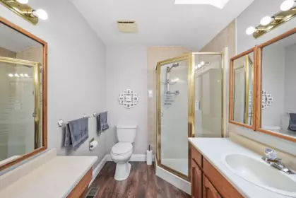 Powder Room Photo of 2 32925 Maclure Road, Abbotsford, BC